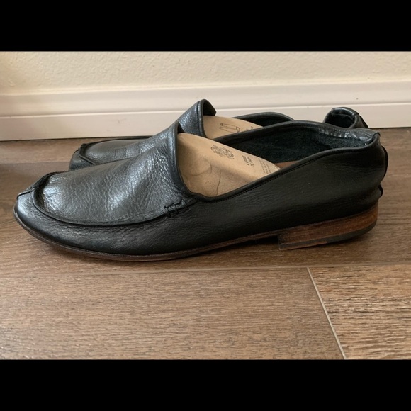 Shoes - Picture 5 of 9